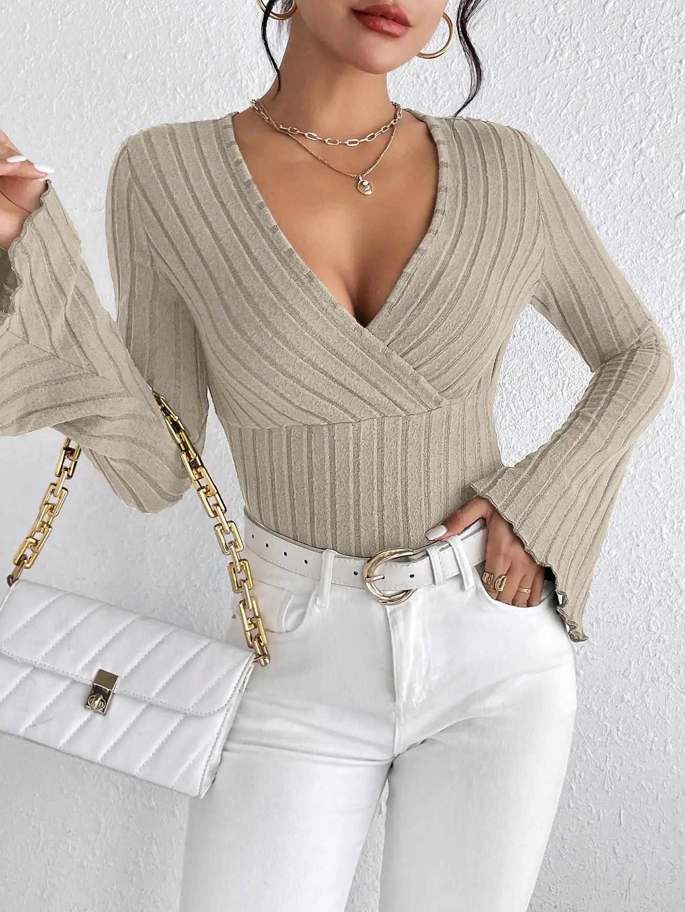 Charlotte™ - V-Neck Striped Slim Top